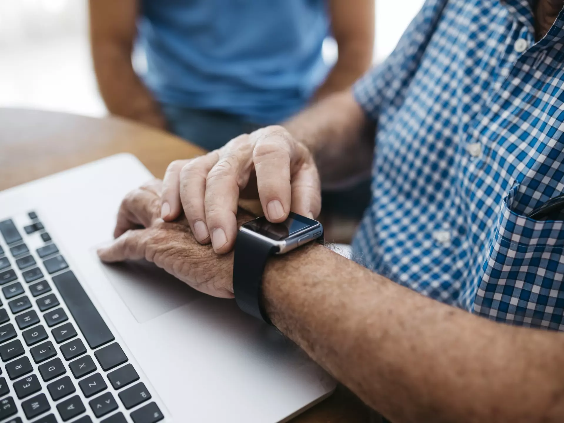 The Best Wearable Technology for Seniors in 2025