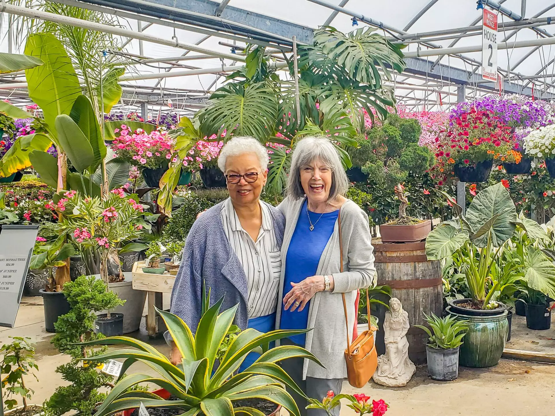 Two StoryPoint Group residents are enjoying a trip to a botanical garden.